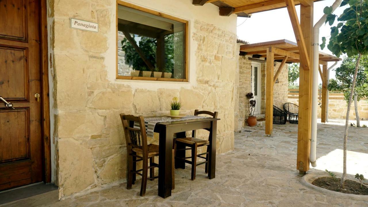 Studio Panagiota - Oasis Holiday Houses 科基诺斯皮格斯 外观 照片